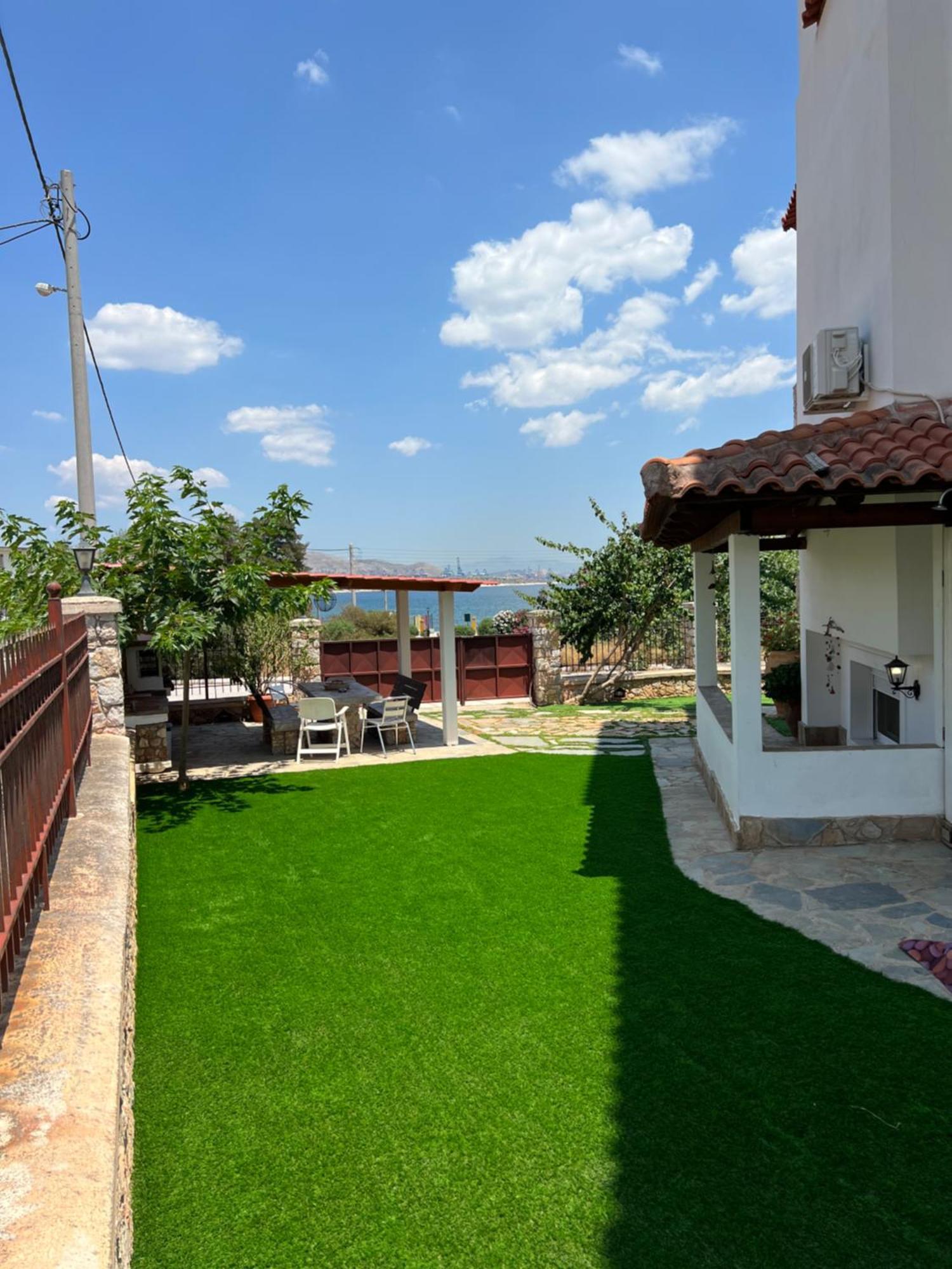 Apartment In Salamina With Garden & Sea View Selinia エクステリア 写真